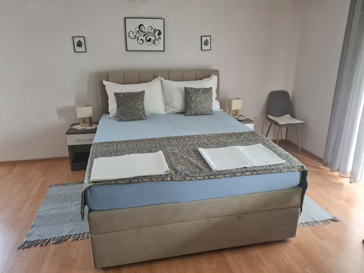 Apartments Bosnjak ชิเบนิก ภายนอก รูปภาพ