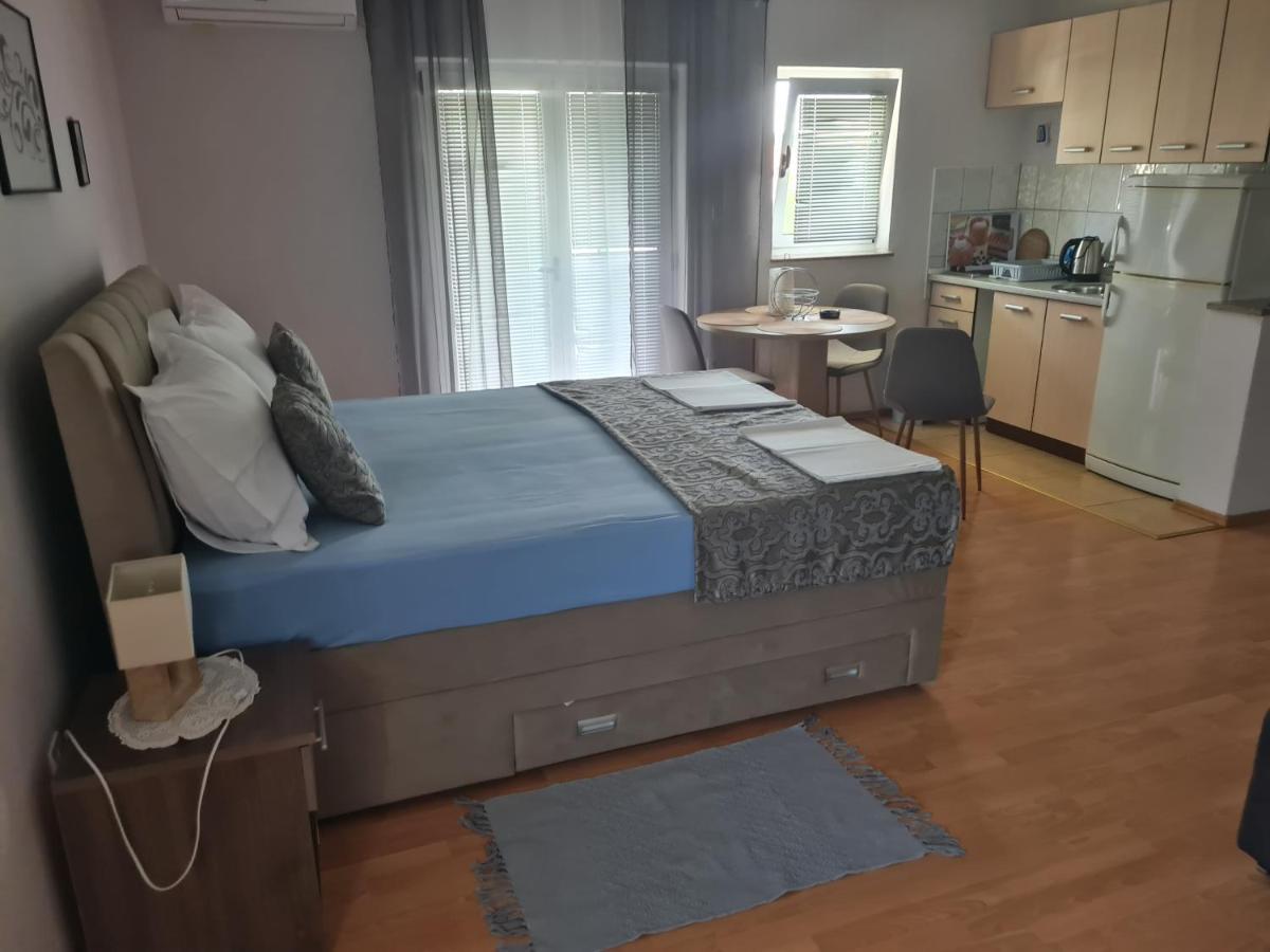 Apartments Bosnjak ชิเบนิก ภายนอก รูปภาพ