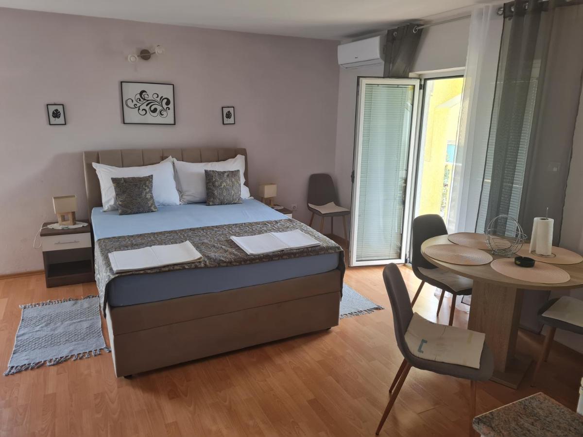 Apartments Bosnjak ชิเบนิก ภายนอก รูปภาพ