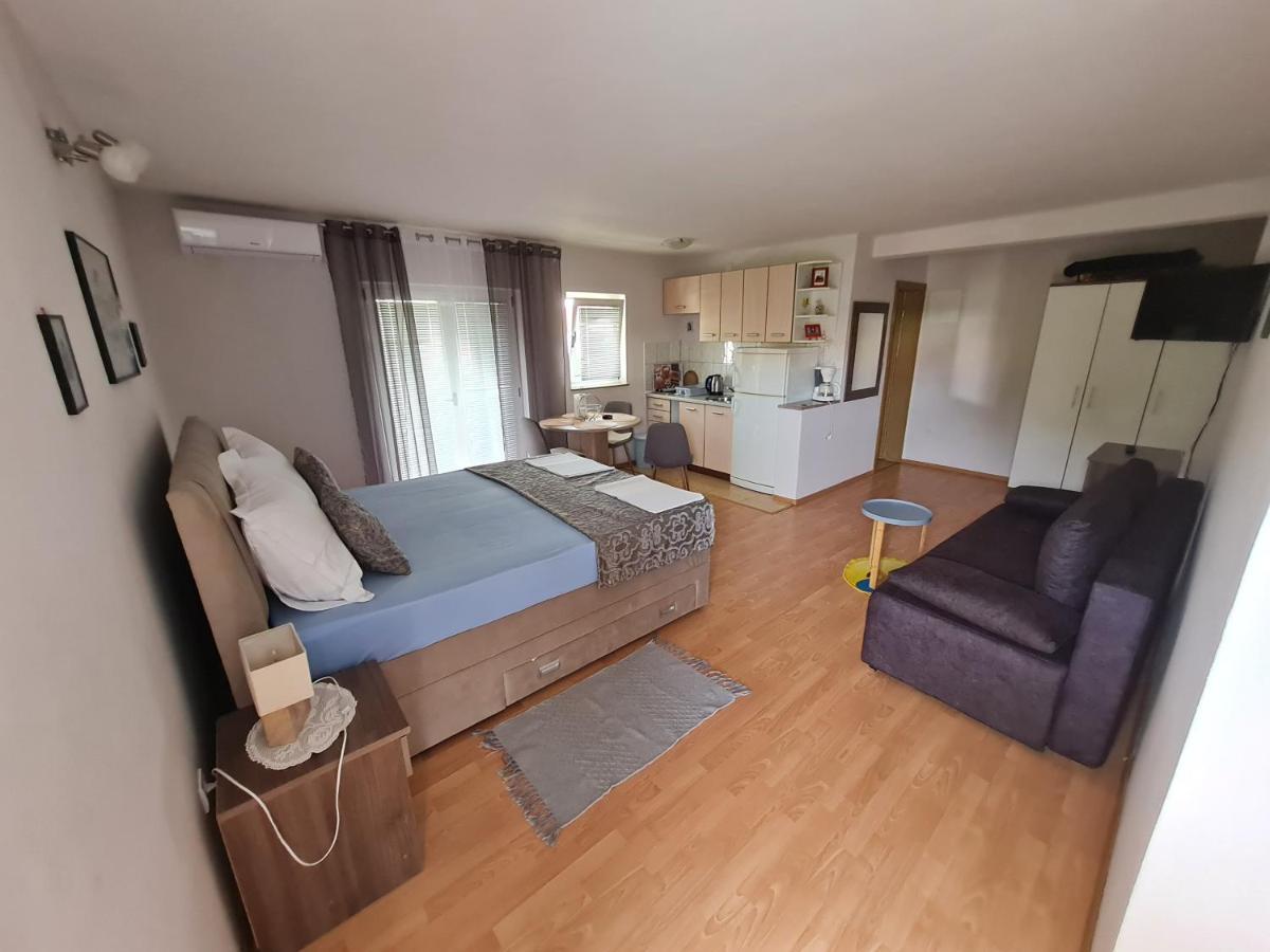 Apartments Bosnjak ชิเบนิก ภายนอก รูปภาพ