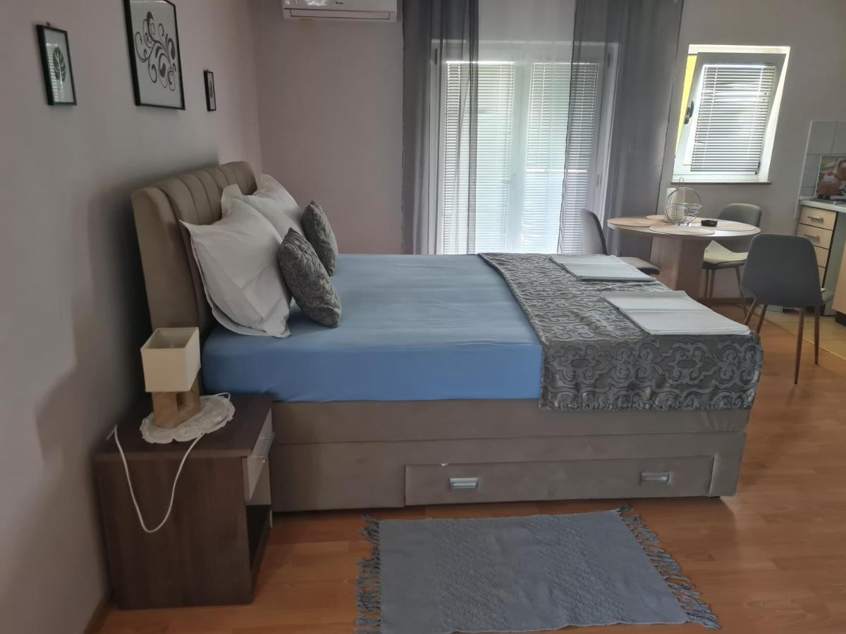 Apartments Bosnjak ชิเบนิก ภายนอก รูปภาพ